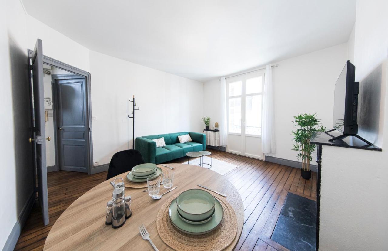 Appartement Avec Balcon A 250 M De La Gare, Hyper Centre Tours Bagian luar foto
