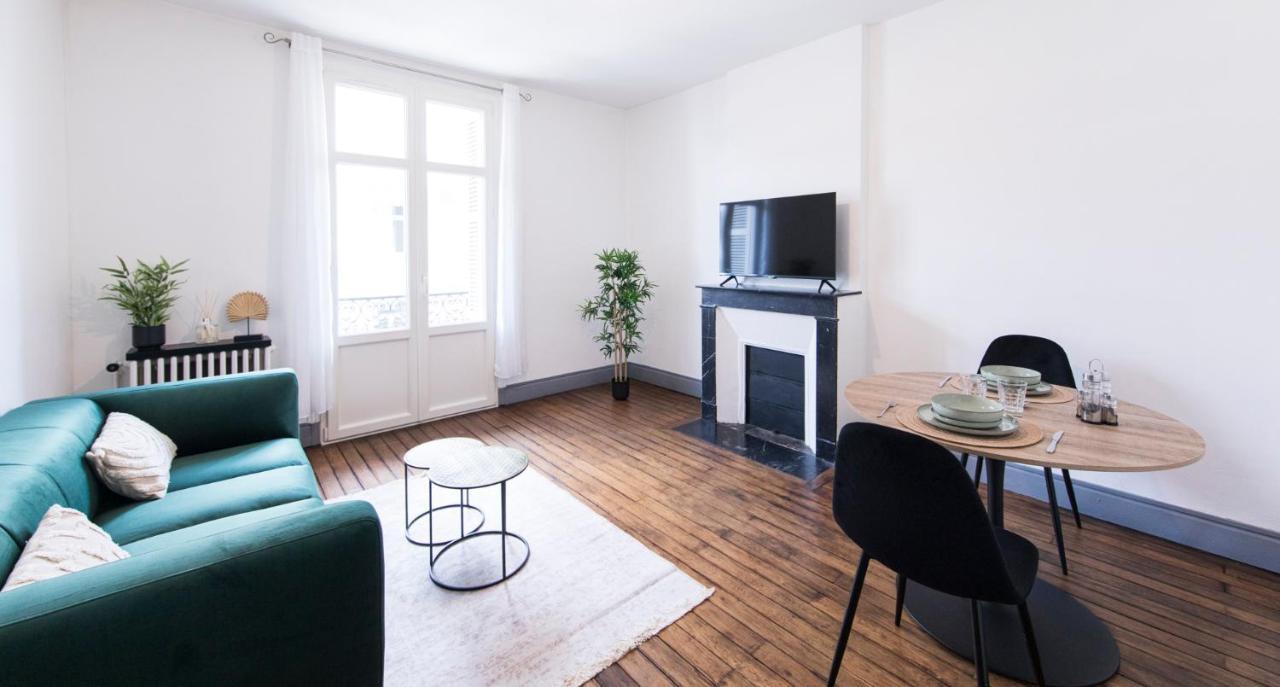 Appartement Avec Balcon A 250 M De La Gare, Hyper Centre Tours Bagian luar foto