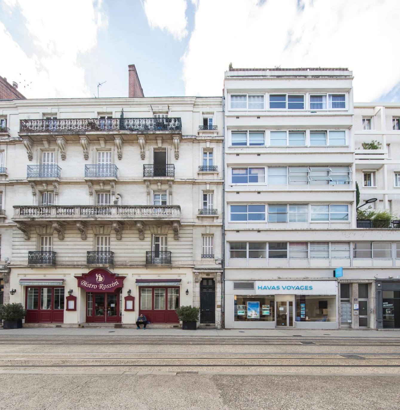Appartement Avec Balcon A 250 M De La Gare, Hyper Centre Tours Bagian luar foto